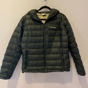 Columbia Puffer Jacket- woman’s large